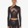 De bronzen Body Dust crop top