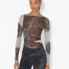 De grijze Blurry Roses-top