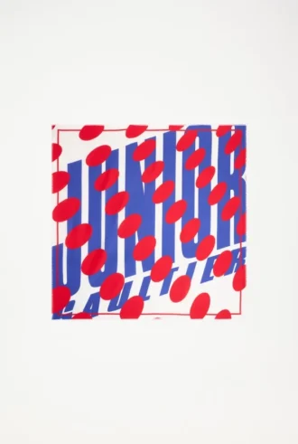 De Junior-Sarong met stippen