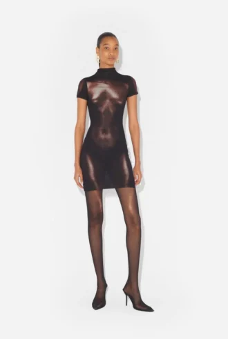 de korte bronzen body dust jurk 1 330x491 - De korte bronzen Body Dust-jurk