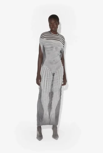 De lange gedrapeerde Body Morph-jurk De lange gedrapeerde Body Morph-jurk