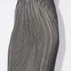 De lange zwarte spiraalrok