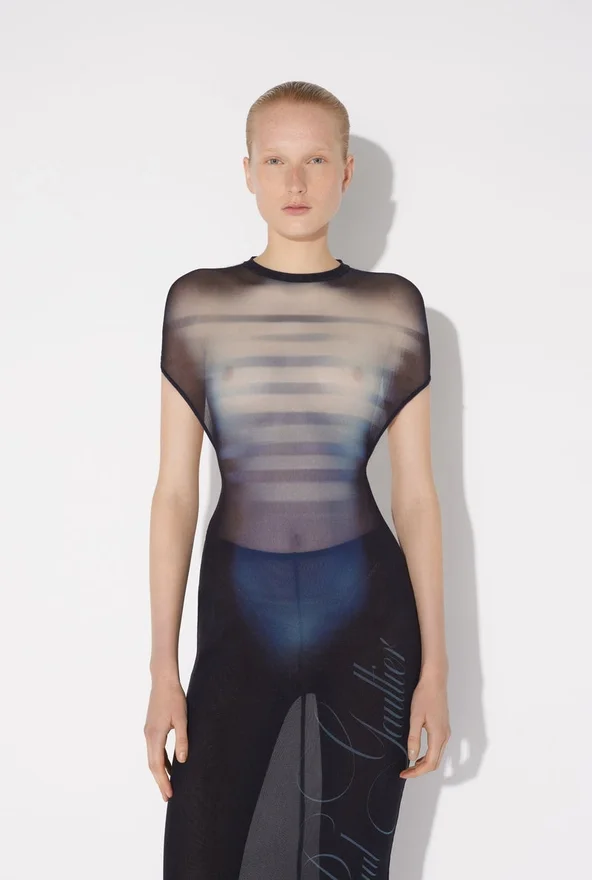 De “Le Male” jurk met open rug De “Le Male” jurk met open rug