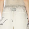 De Multi-Tattoo-Shorts