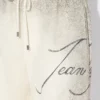 De Multi-Tattoo-Shorts