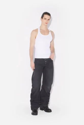 De witte Piercing-tanktop