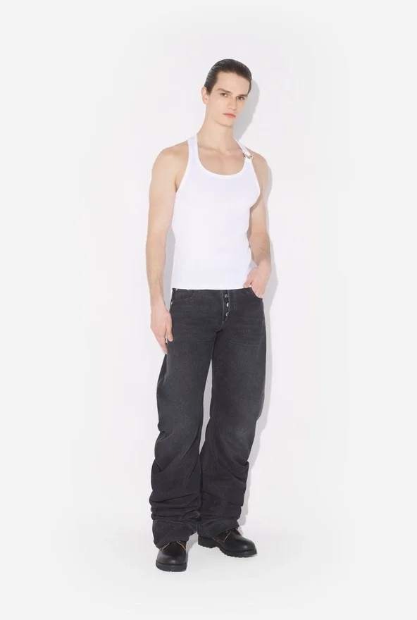 De witte Piercing-tanktop De witte Piercing-tanktop