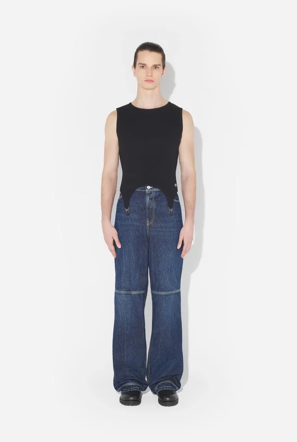 De zwarte jarretelle-tanktop De zwarte jarretelle-tanktop