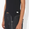 De zwarte jarretelle-tanktop De zwarte jarretelle-tanktop