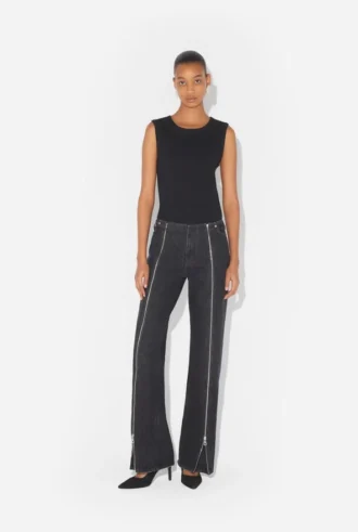 De zwarte jeans met rits