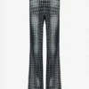 Re-Edition – de broek met zwart-witte stippen