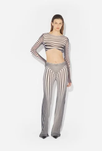 Re-Edition – de marineblauwe Body Morph Crop Top