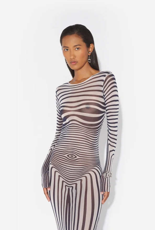 Re-Edition – de marineblauwe Body Morph-jurk Re-Edition – de marineblauwe Body Morph-jurk